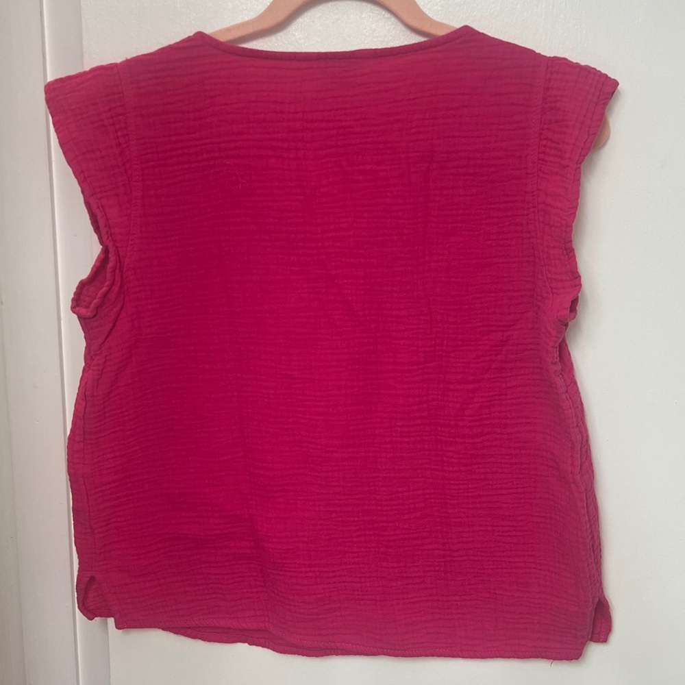 Three Dots, Fuchsia V-Neck Short Sleeve Top, Double Gauze, 100% Cotton, Small - Picture 4 of 9